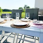 Mimibeach Mit Umzäuntem Grundstück *