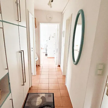 Tatil Evi Mimibeach Mit Umzaeuntem Grundstueck